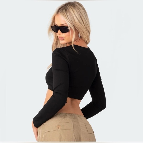 Edikted Patricia Open Ring Black Long Sleeve Crop Top Size Small - Picture 2 of 10